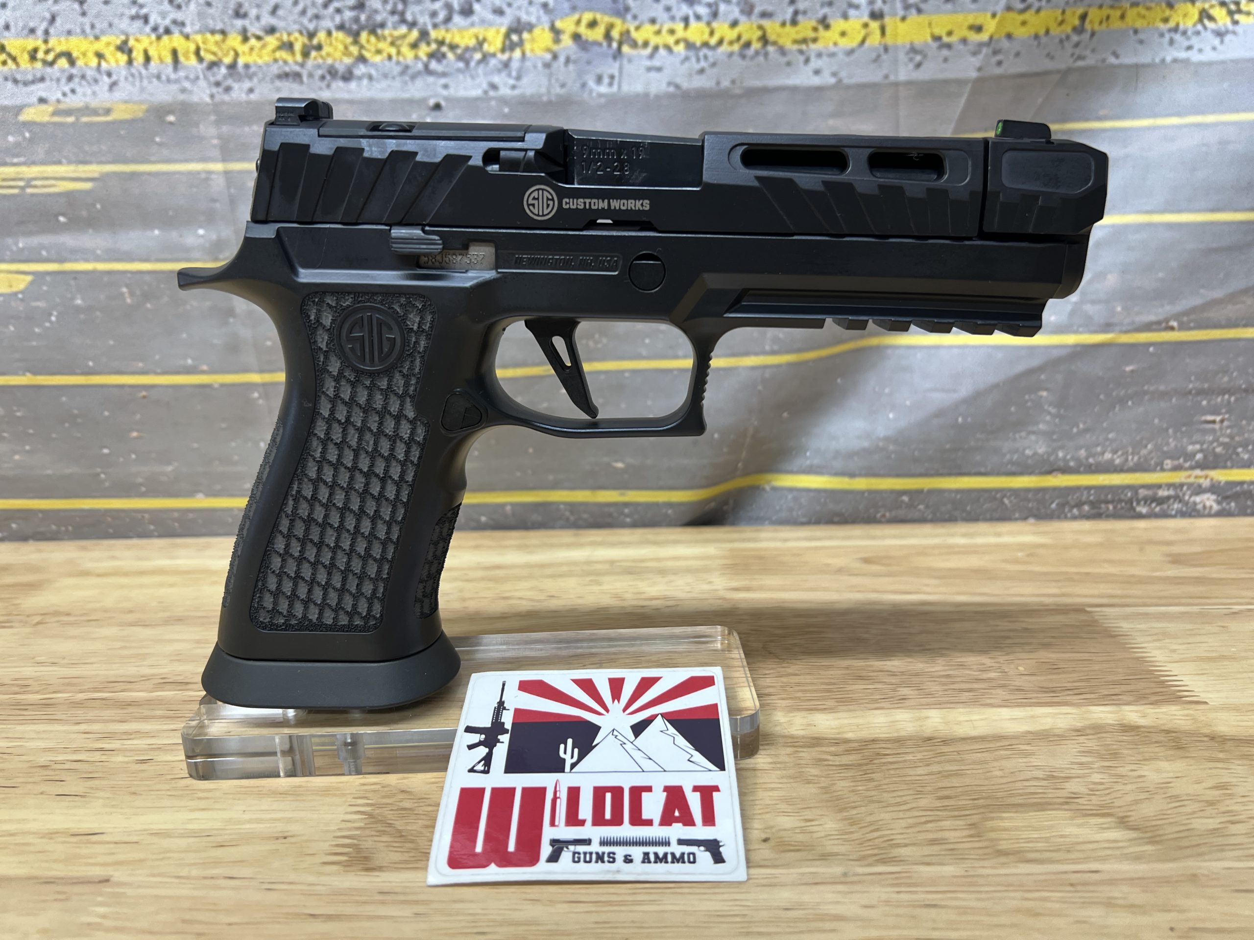 SIG SAUER P320 SPECTRE COMP BLACKOUT 9MM 21 rounds - USED